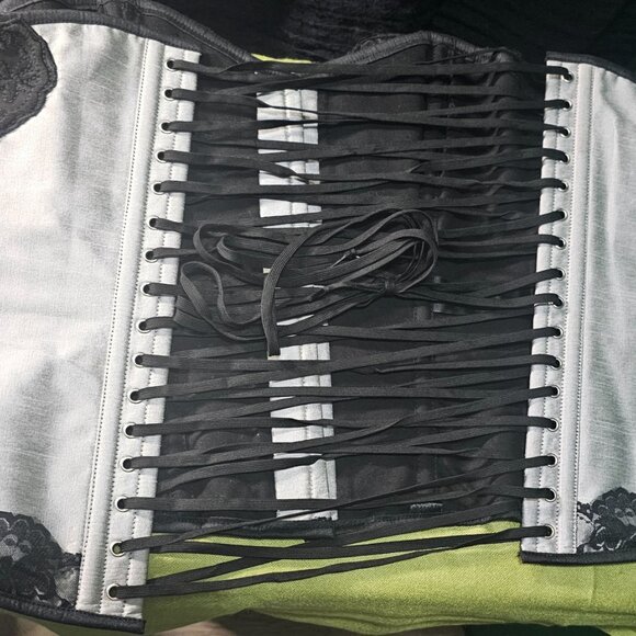 Grey Longline is Lake Cap Sleeve Corset - Picture 3 of 6